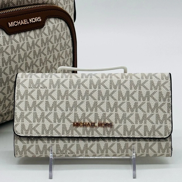 Michael Kors Medium Jaycee Zip Packet Backpack & Trifold Wallet Vanilla/Brown - Picture 12 of 16